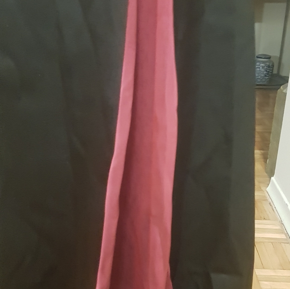 Formal satin fitted long dress - Picture 3 of 4